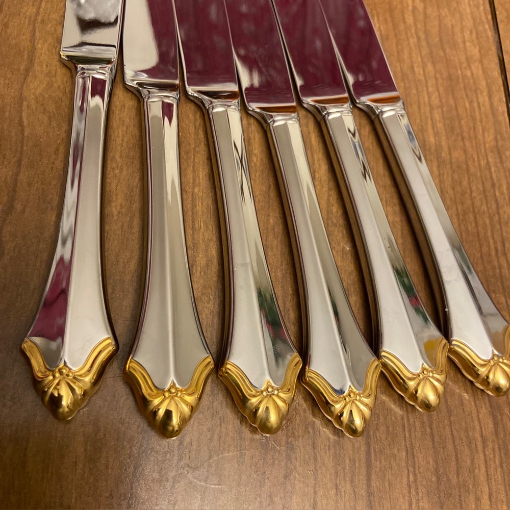 Oneida Golden Kenwood 6 Piece Dinner 9” Inches Knives With Gold Tip Crowns. - Picture 3 of 5